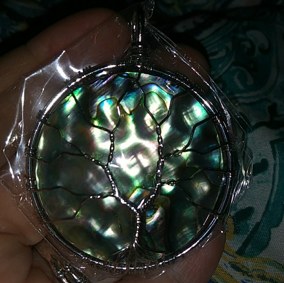 New Zealand Paua shell tree of life - Picture 3 of 8